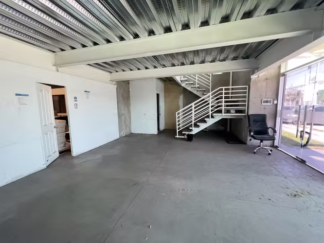 ARRIENDO BODEGA CON OFICINA DE 677  M2 EN CONDOMINIO RENCA - Imagen 19