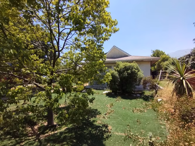 GRAN TERRENO 1000 MTS2 CON CASA