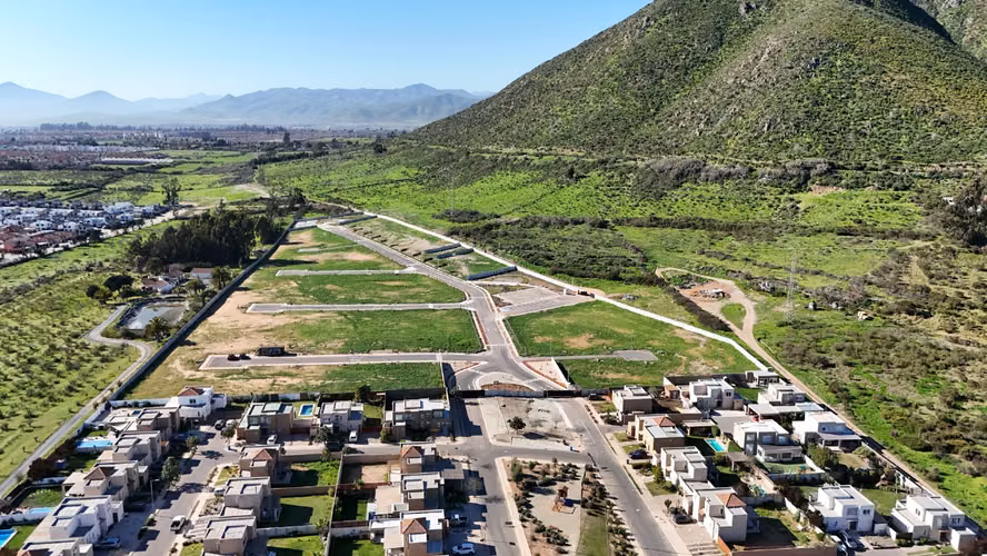 SE VENDE TERRENO EN CONDOMINIO UMBRALES, LA SERENA