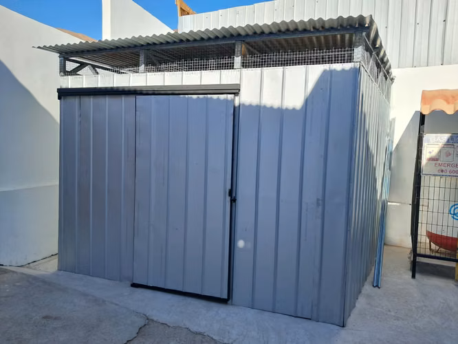 Se Arriendan Bodegas Sector El Huascar