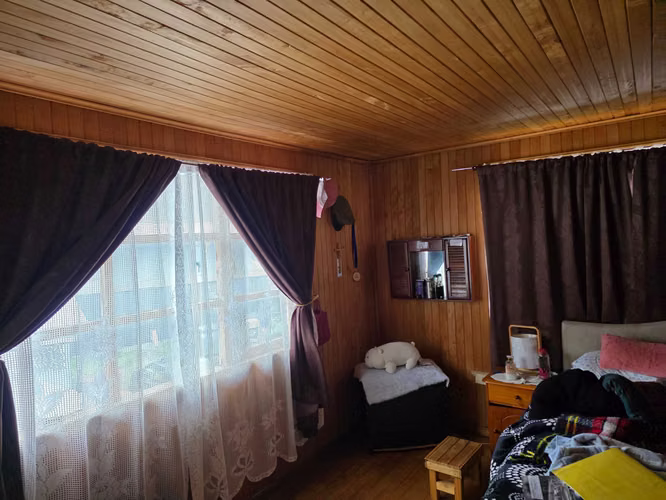 Casa Amplia y Moderna en Sector Tranquilo (160982)