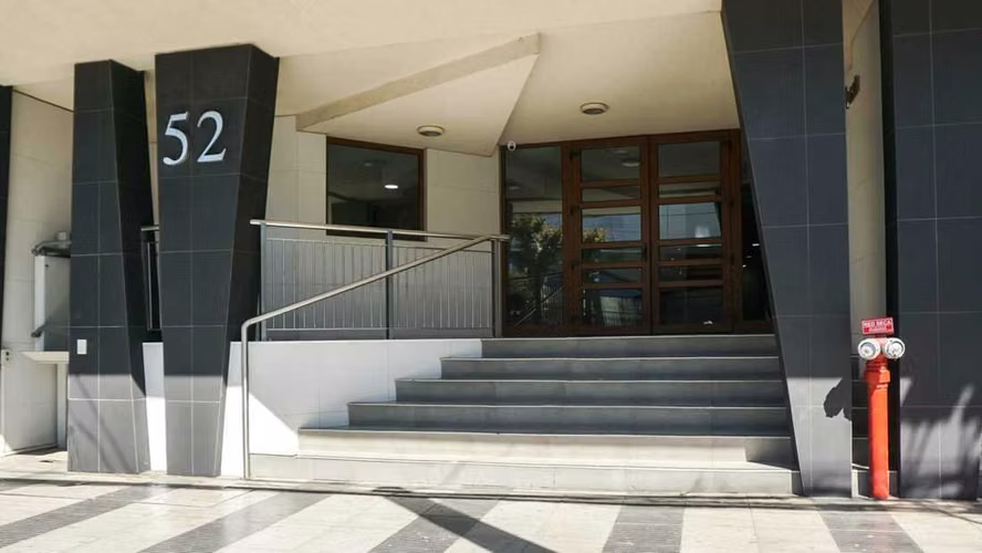 Departamento a pasos del hospital (160995)