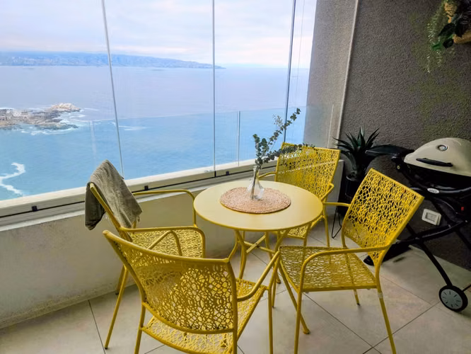 DEPARTAMENTO AMOBLADO CON HERMOSA VISTA AL MAR