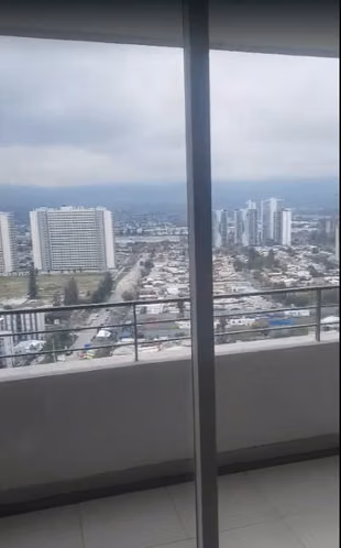 DEPARTAMENTO EN VENTA, LA FLORIDA, CON ESTACIONAMIENTO Y BODEGA