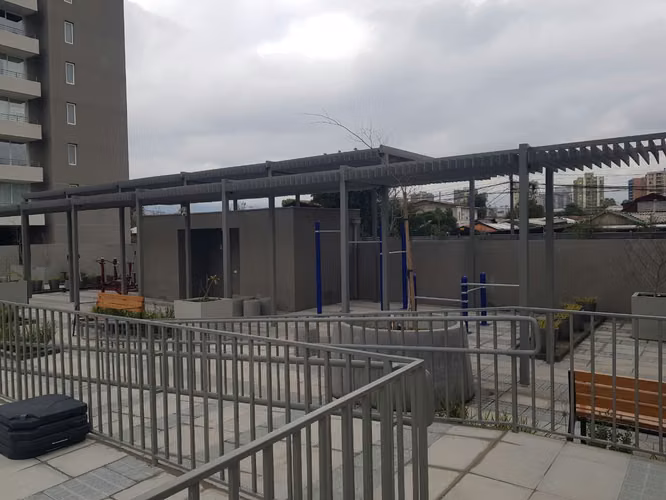 DEPARTAMENTO EN VENTA, LA FLORIDA, CON ESTACIONAMIENTO Y BODEGA