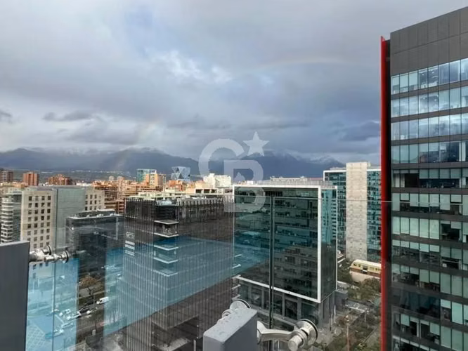 Moderno Departamento en calle Los Militares, Las Condes