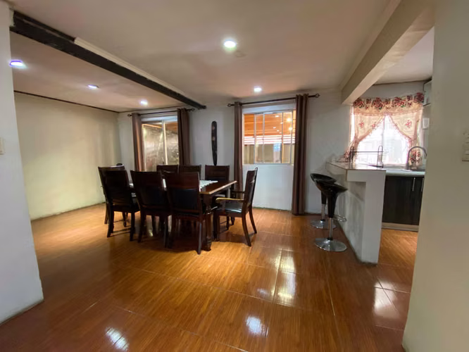 Espaciosa Casa Familiar en Zona Tranquila (161036) - Imagen 5