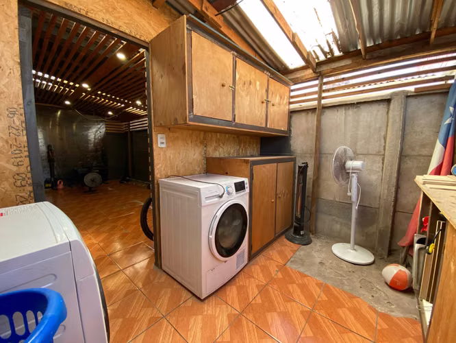 Espaciosa Casa Familiar en Zona Tranquila (161036) - Imagen 23
