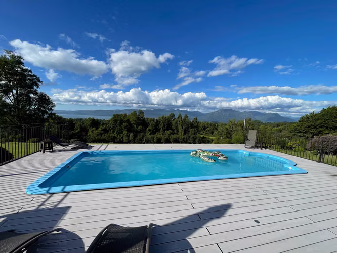 CASA DE LUJO CON VISTA AL LAGO EN VENTA EN PUCÓN (161027)