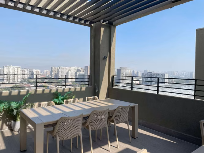 Studio en Venta, confortable, buena conectividad, cercano a Municipalidad de San Miguel y Hospitales Barros Luco y Exequiel Cortés