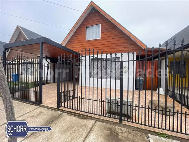 Casa en venta cruce las rastras de 3 dorm. 2 baños en Talca