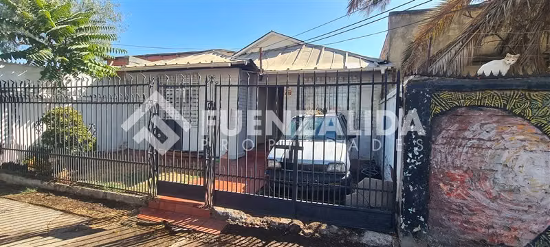 Casa en venta en Av Salesianos/ Pedro Aguirre Cerda