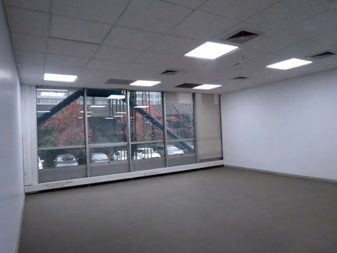 Amplio recinto de oficinas en sector Metro Ñuble, Ñuñoa - Imagen 16