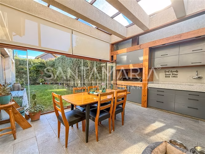 Casa en venta de 4 dorm. en El Venado, San Pedro de la Paz