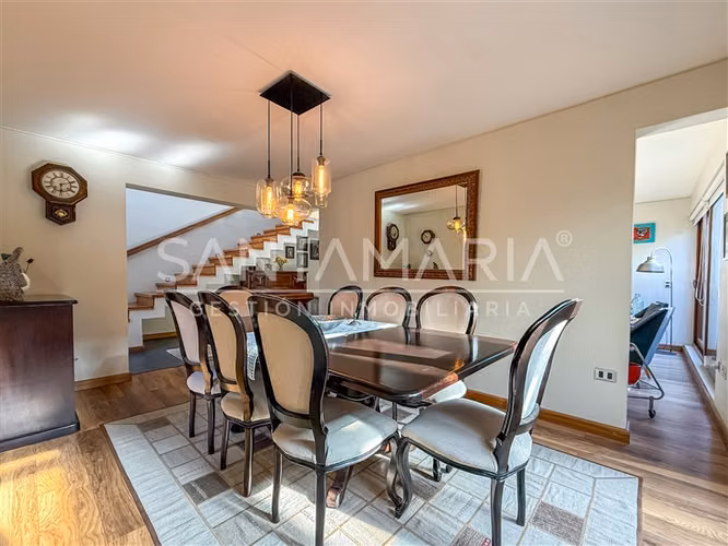 Casa en venta de 4 dorm. en El Venado, San Pedro de la Paz