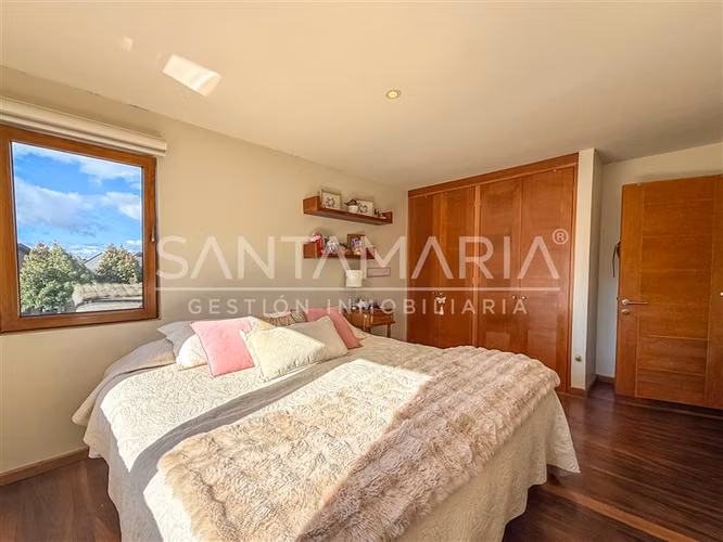 Casa en venta de 4 dorm. en El Venado, San Pedro de la Paz