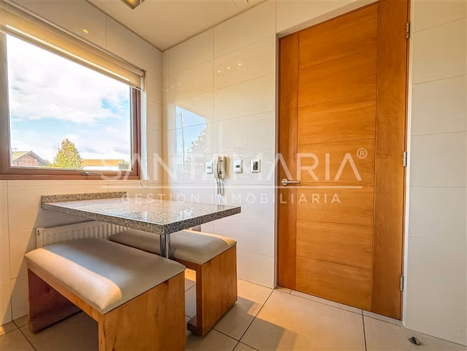 Casa en venta de 4 dorm. en El Venado, San Pedro de la Paz