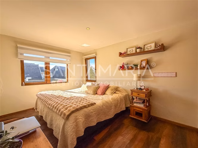 Casa en venta de 4 dorm. en El Venado, San Pedro de la Paz