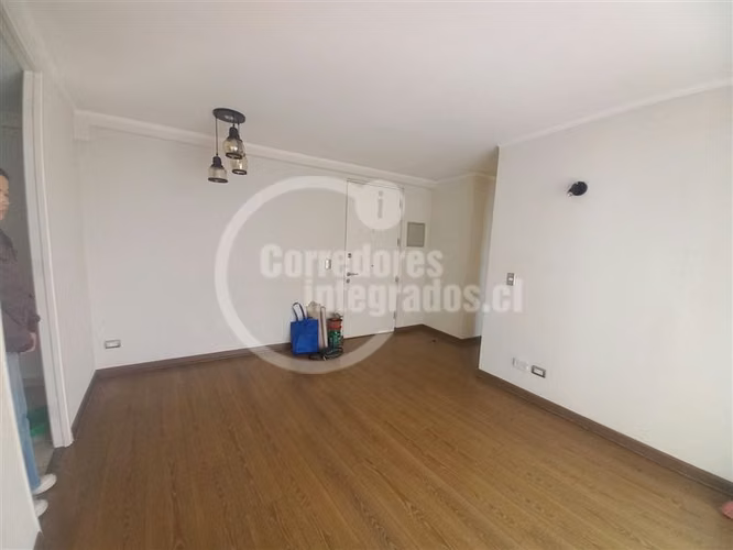 Depto.en venta de 2 dorm. amplio,2 baños, bodega en Santiago