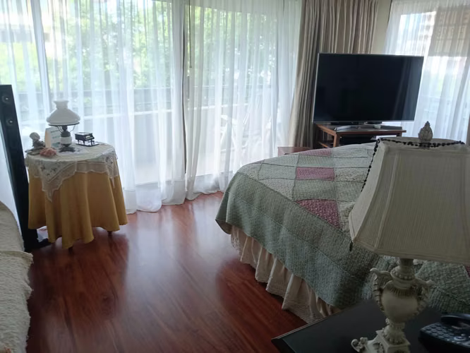 Confort y Estilo en Amplio Departamento (161120)