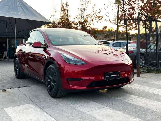 TESLA MODEL Y STANDART RANGE  2025 - Imagen 3