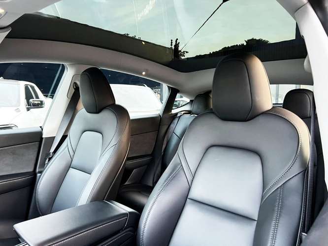 TESLA MODEL Y STANDART RANGE  2025 - Imagen 16