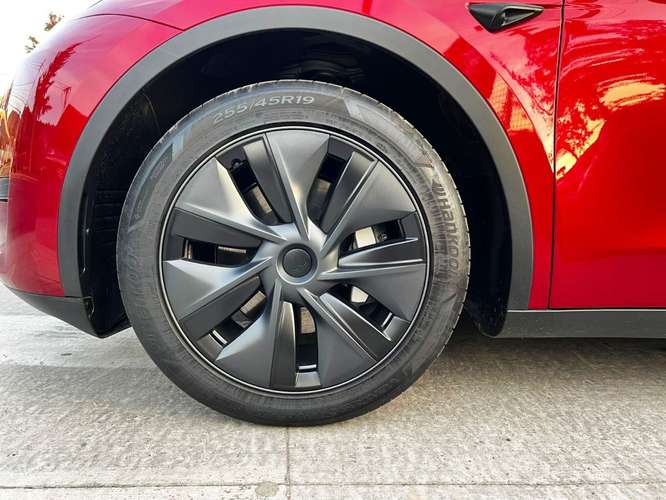 TESLA MODEL Y STANDART RANGE  2025 - Imagen 7