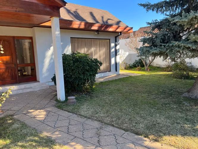CASA Casa en VENTA o ARRIENDO en Machalí, Rancagua, Condominio Puerta del Alba