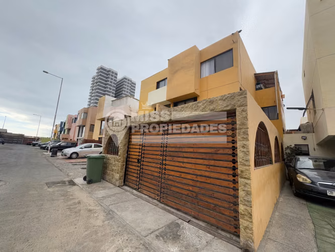 VENDE CASA – CERRO MORENO, ANTOFAGASTA