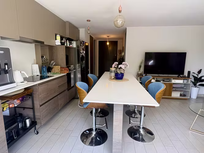 EN VENTA ILUMINADO DEPARTAMENTO EN ÑUÑOA SEMI NUEVO