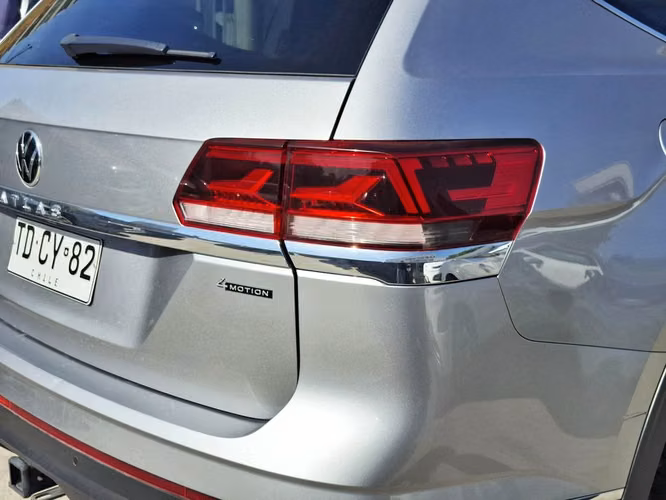 VOLKSWAGEN ATLAS 2024