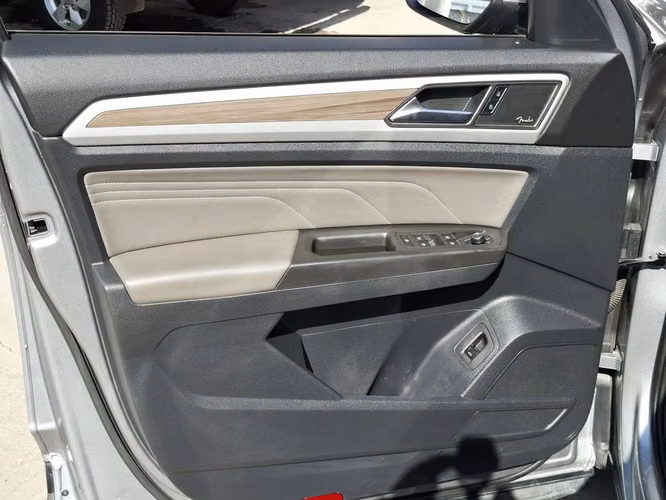 VOLKSWAGEN ATLAS 2024