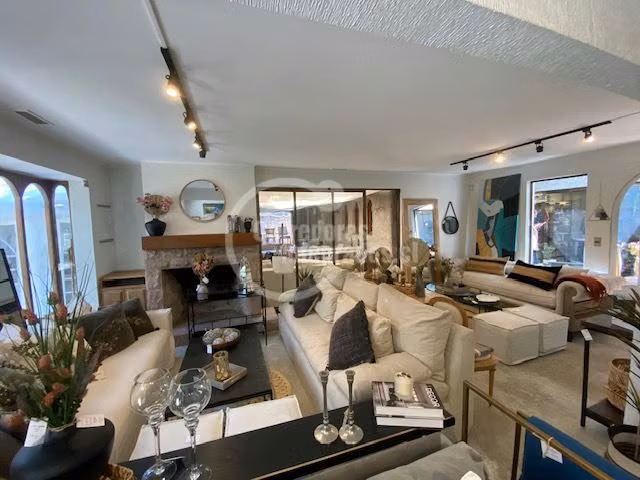 Local Comercial en arriendo en Lo Barnechea