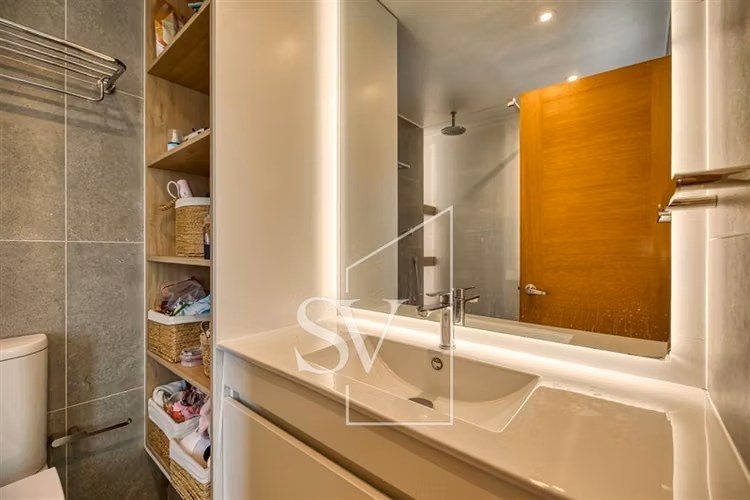 Espectacular casa muy espaciosa, remodelada el año 2023 - Imagen 10