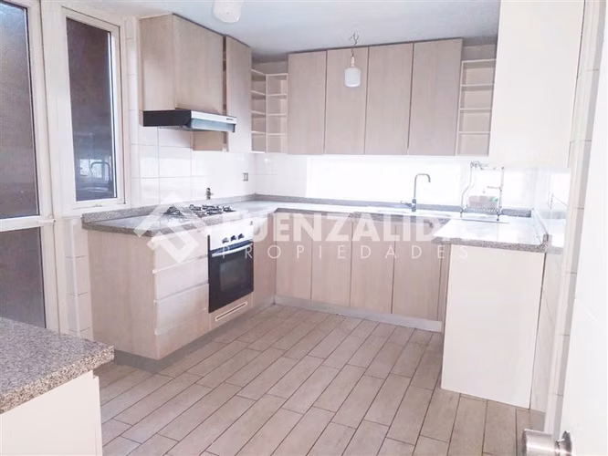 Arriendo Casa 3 D - 3 B - 3 Estacionamientos ( Buin )