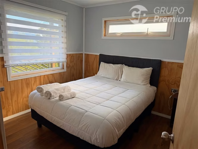 Venta Terreno 985m2 + 3 casas vista al mar en Cisnes. Dueño