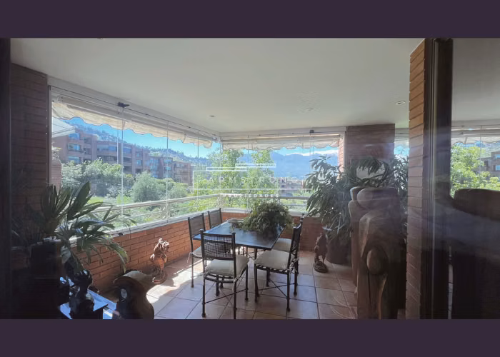 VENTA DEPARTAMENTO DUPLEX DE LUJO EN AV. CAROLINA RABAT
