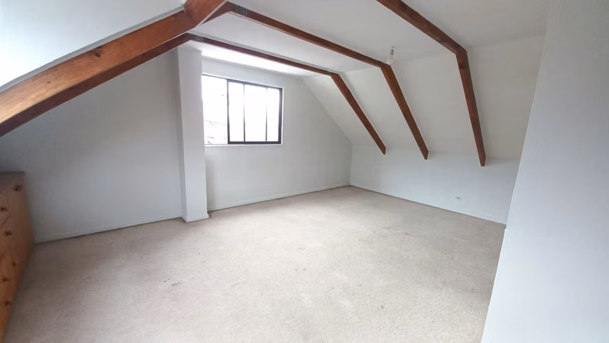 Arriendo Casa Esquina De 5 Dormitorios, Piscina Y Quincho - Imagen 15