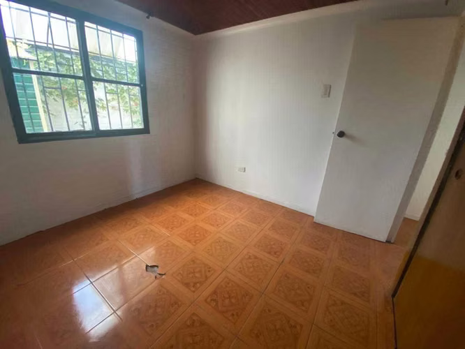 Vivienda Luminosa en Barrio Tranquilo (161405)