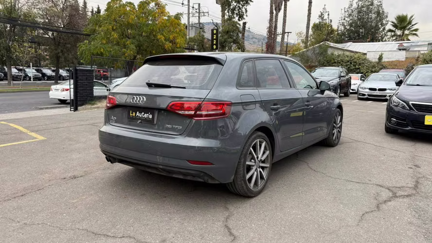 Audi A3 HB 1.4 AT  (2021) - Imagen 3
