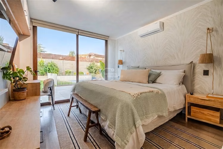 Casa en venta 4D/4B/3E Chicureo Colegio San Anselmo