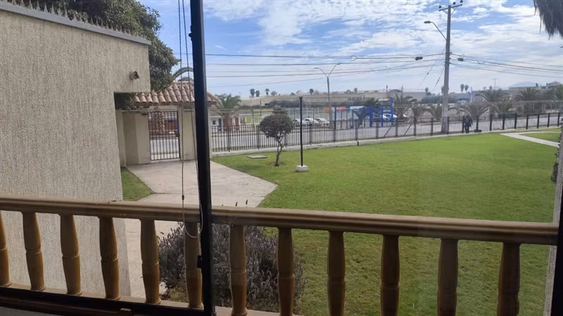 Oportunidad 3D/3B Est.y Bod 1er Piso sector Colegio Inglés - Imagen 2