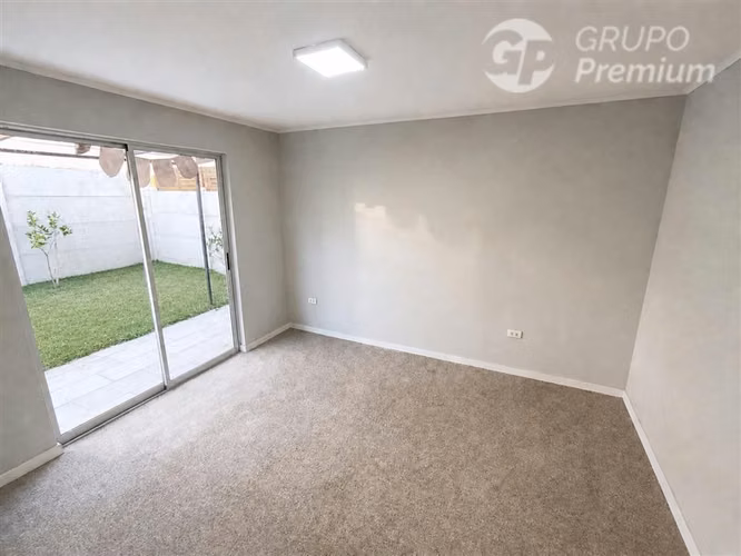 SE ARRIENDA CASA EN BUIN 3D/2B/1E/SALA DE ESTAR/CONDOMINIO - Imagen 3