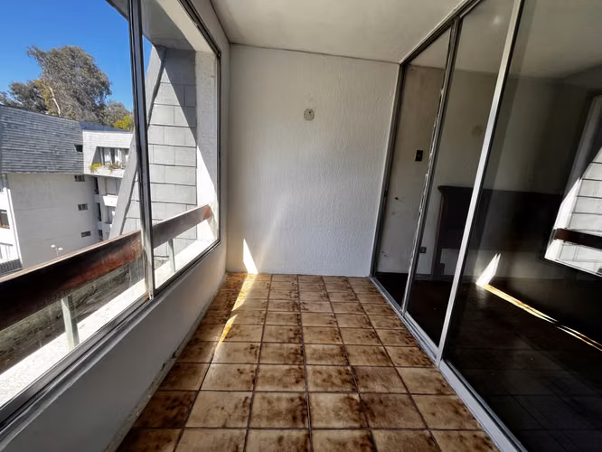 Nueva Rebaja!! Vendo luminoso Depto. Reñaca, a pasos de la Playa, 3D, 2B y Bodega - Imagen 2