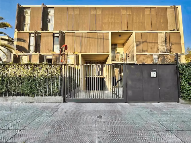 DEPARTAMENTO TRIPLEX CON TERRAZA EN PROVIDENCIA - Imagen 3
