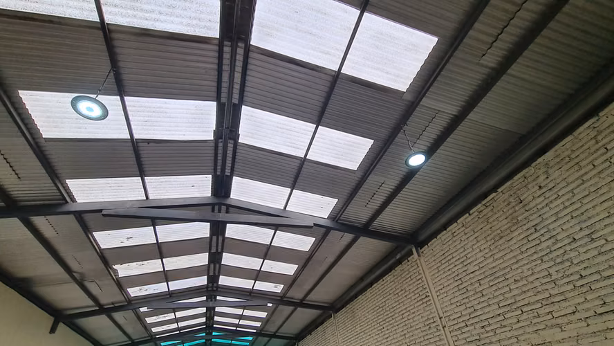 VENTA GALPON BODEGA COMERCIAL 267 M2 PORTUGAL AV MATTA