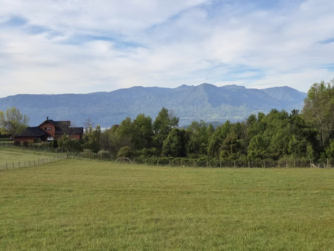 PARCELA EN CONDOMINIO, VISTA AL LAGO Y VOLCÁN - Imagen 4