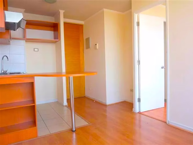 VENTA DEPARTAMENTO METRO HOSPITALES PISO 2