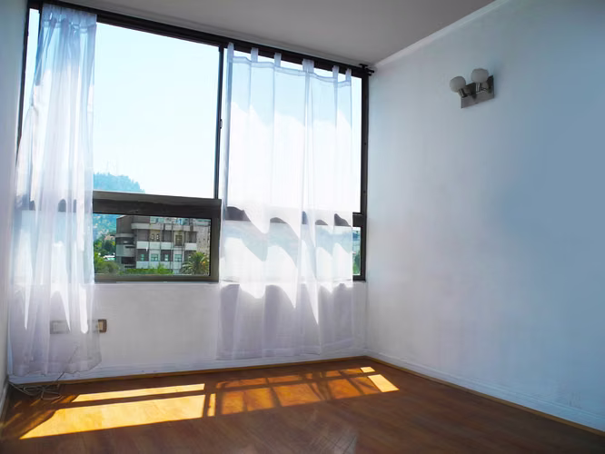 VENTA DEPARTAMENTO METRO HOSPITALES PISO 2