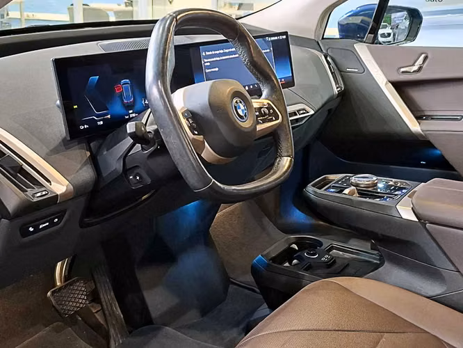 BMW IX 2023